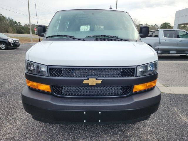2025 Chevrolet Express 2500