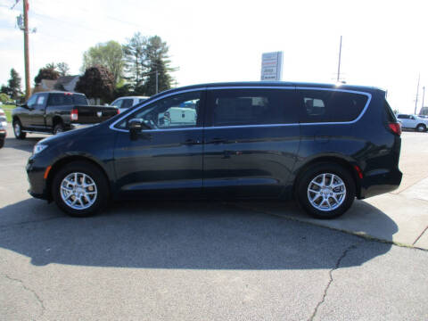 2025 Chrysler Pacifica Select