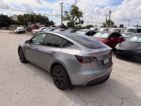 2024 Tesla Model Y Long Range
