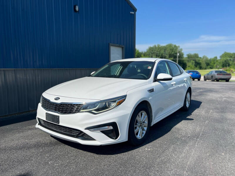 Used 2019 Kia Optima LX with VIN 5XXGT4L35KG276369 for sale in Sullivan, IN