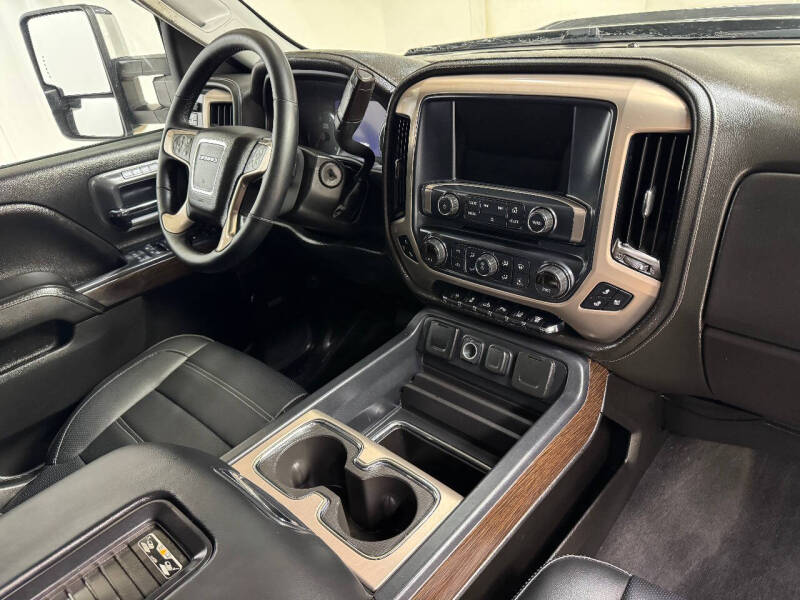 2019 GMC Sierra 3500HD Denali