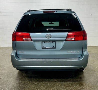 2005 Toyota Sienna
