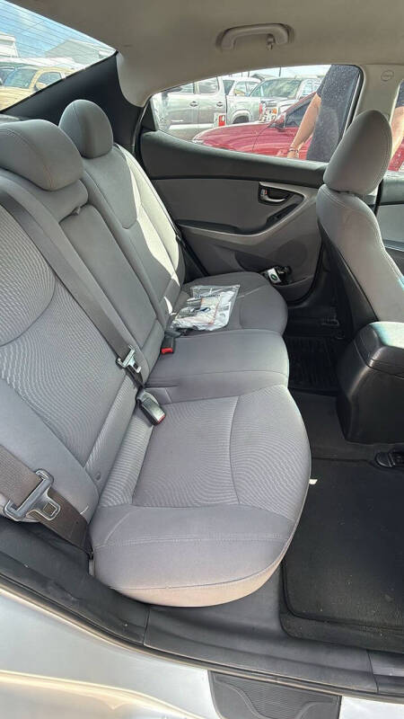 2014 Hyundai Elantra SE