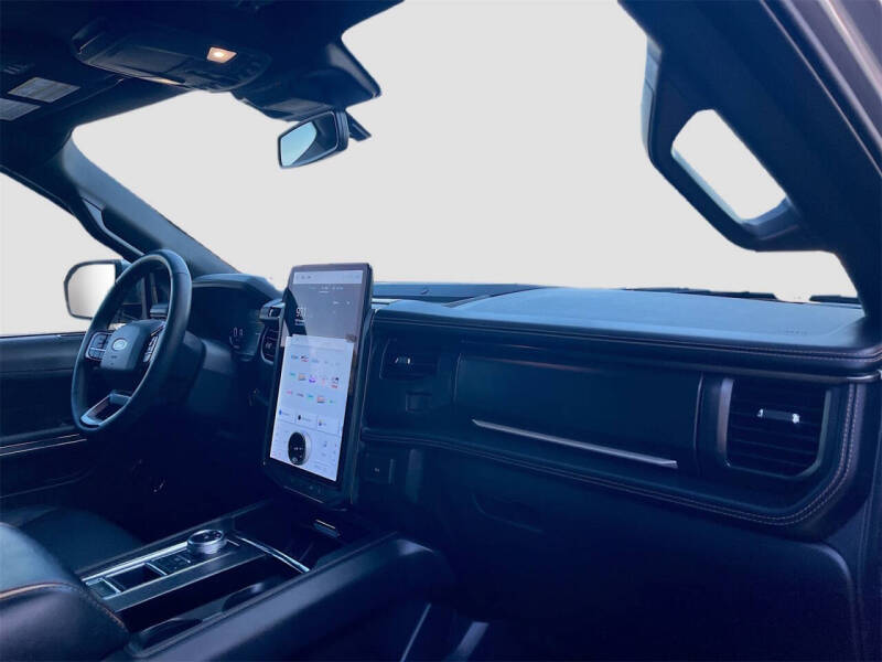 2024 Ford Expedition Platinum