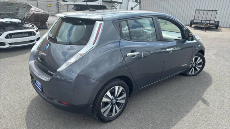 2013 Nissan LEAF S