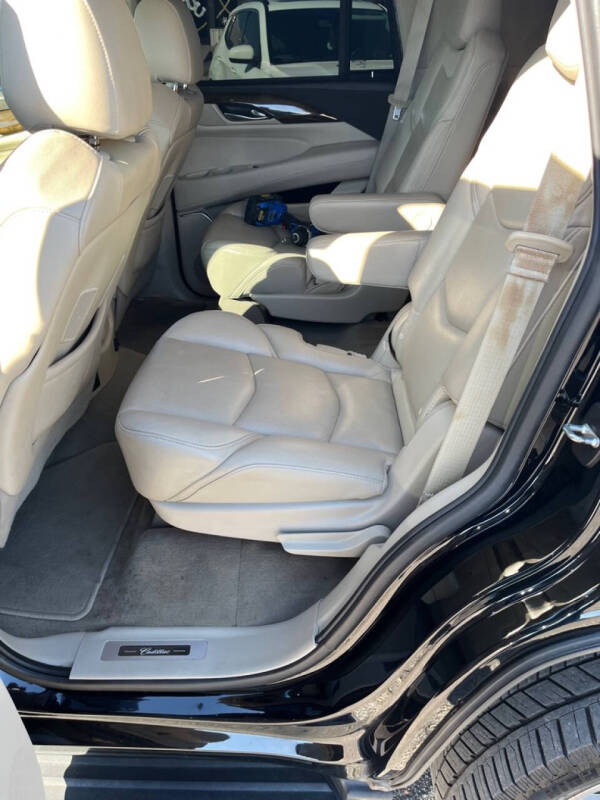 2018 Cadillac Escalade Luxury