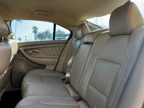 2013 Ford Taurus SEL