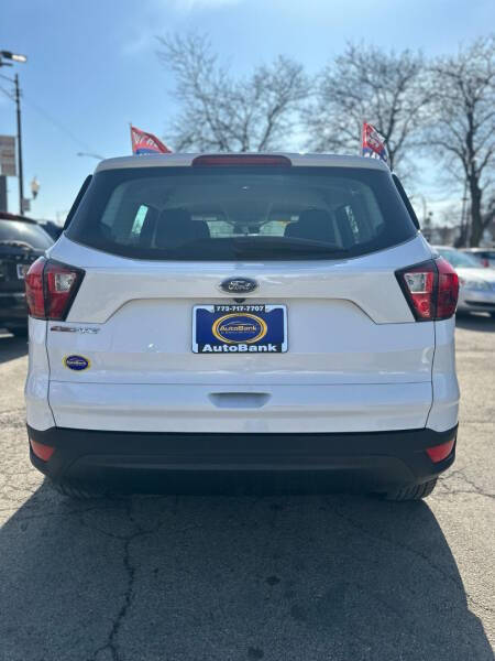 2019 Ford Escape S