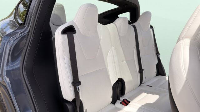2023 Tesla Model X Standard Range