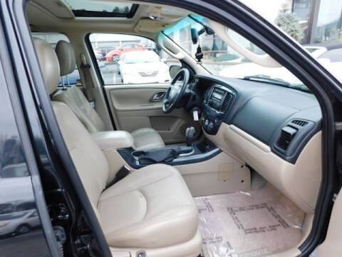 2005 Mazda Tribute s