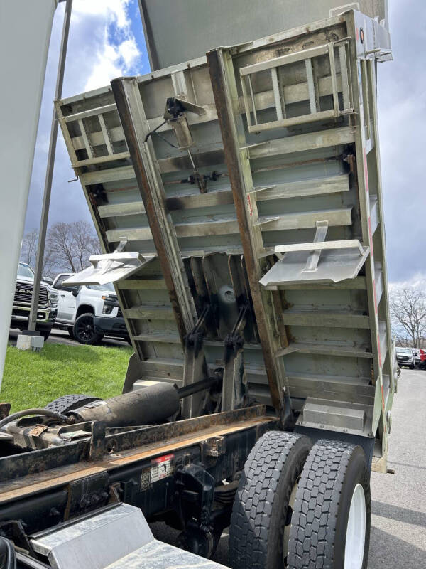 2013 Kenworth T270 Dump Truck