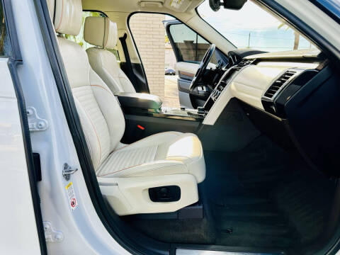 2017 Land Rover Discovery HSE Luxury