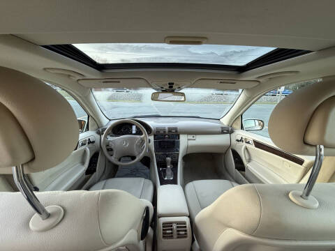2005 Mercedes-Benz C-Class C 320