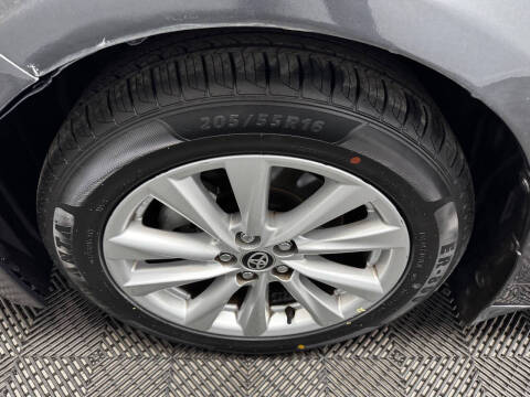 2024 Toyota Corolla Hatchback SE