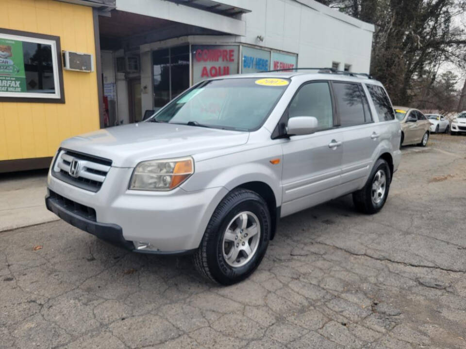 2007 Honda Pilot for sale at DAGO'S AUTO SALES LLC in Dalton, GA