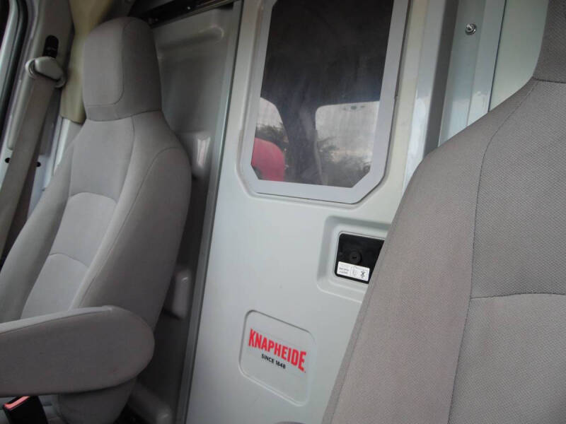 2019 Ford E-350