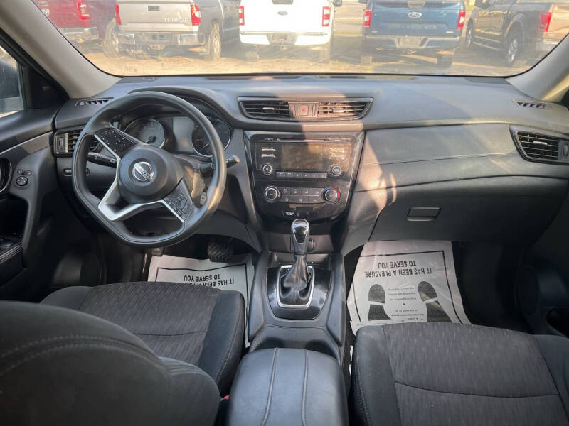 2017 Nissan Rogue S