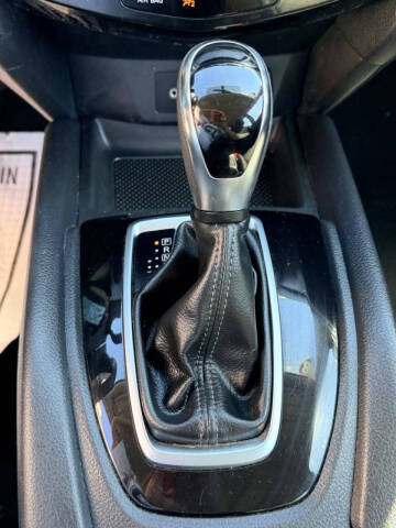 2018 Nissan Rogue S
