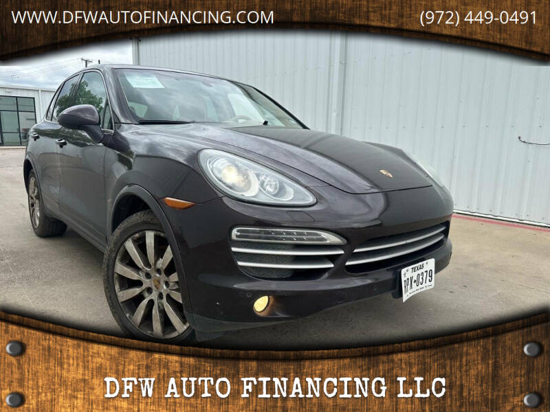 2014 Porsche Cayenne Platinum Edition's photo