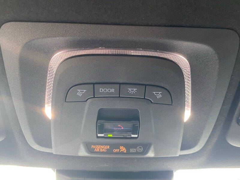 2025 Toyota Corolla Hatchback SE