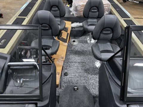 2026 Tracker TARGA 18 WT