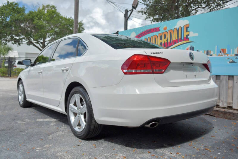 2014 Volkswagen Passat 1.8T SE