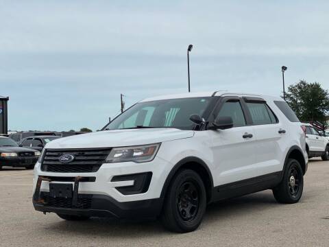 2017 Ford Explorer for sale at Chiefs Auto Group in Hempstead TX