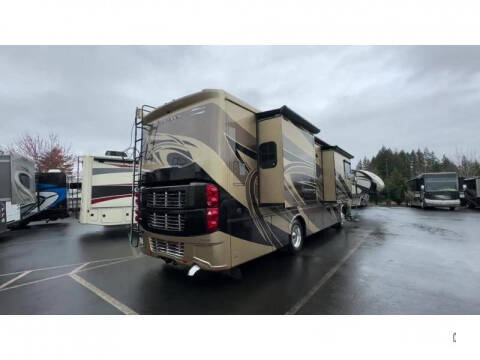 2016 Freightliner XCR Chassis