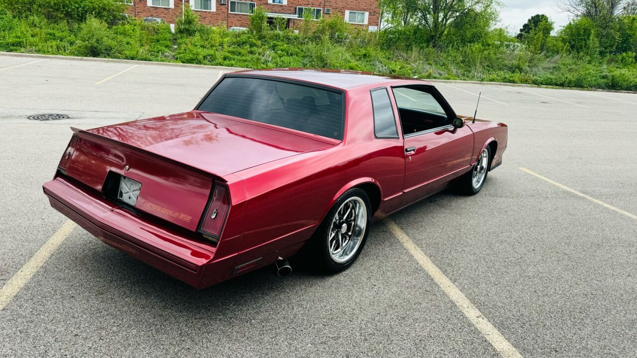 1985 Chevrolet Monte Carlo 38