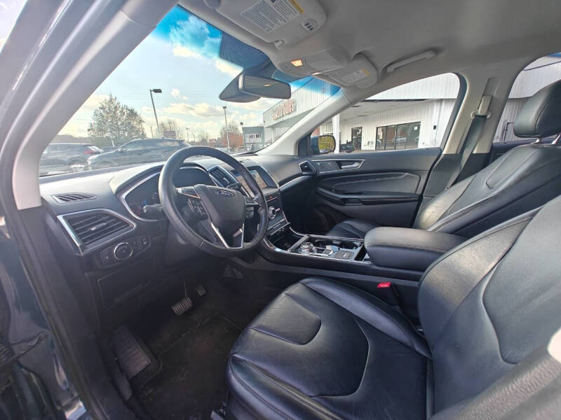 2019 Ford Edge Titanium