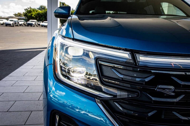 2024 Volkswagen Atlas Cross Sport SEL R-Line 4Motion