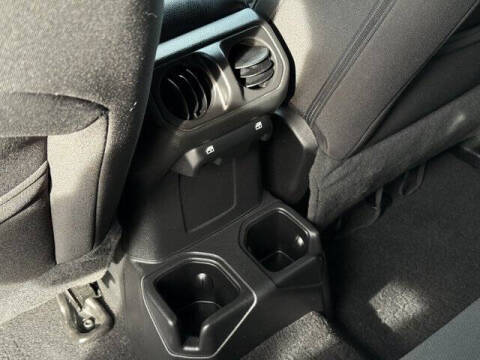 2023 Jeep Wrangler Sport Altitude