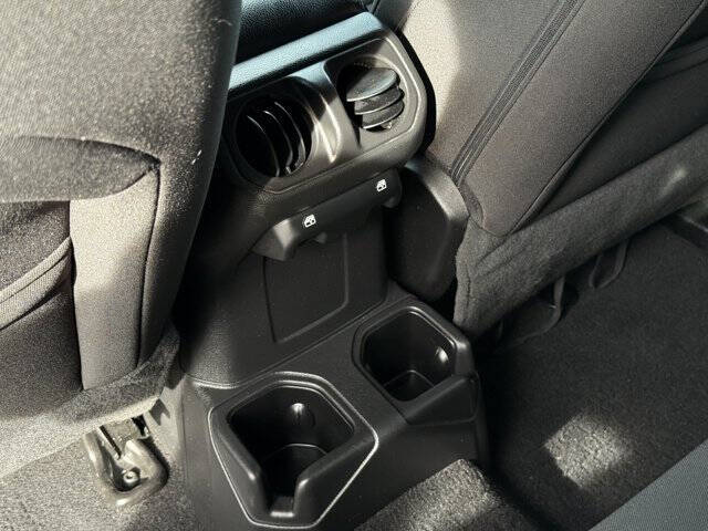 2023 Jeep Wrangler Sport Altitude