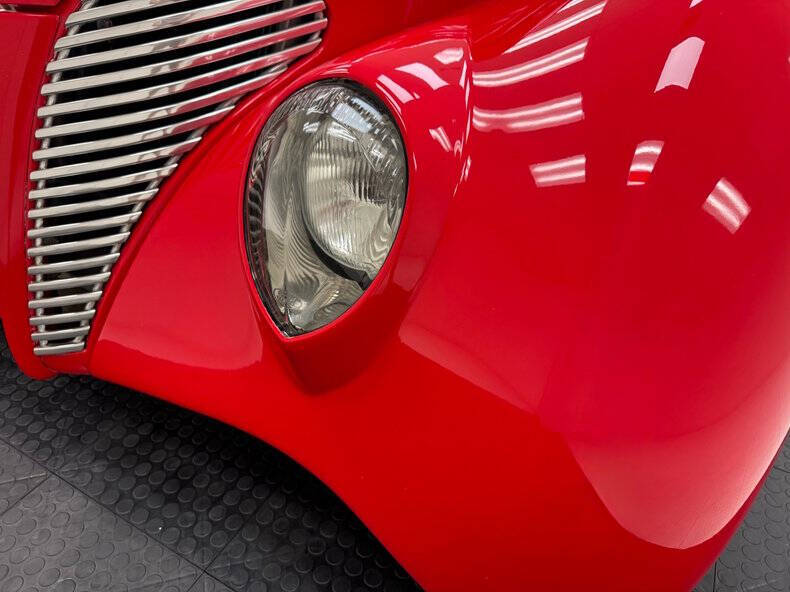 1939 Ford Deluxe