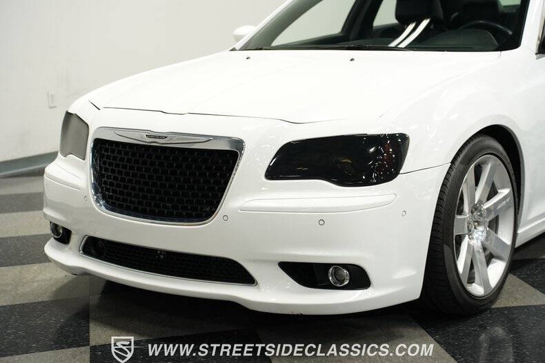 2012 Chrysler 300 SRT8