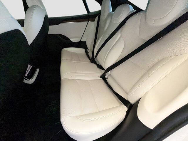 2022 Tesla Model S