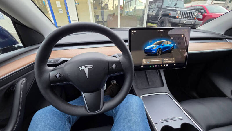 2023 Tesla Model Y Performance