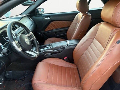 2014 Ford Mustang V6