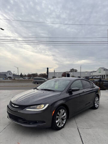 2015 Chrysler 200 S