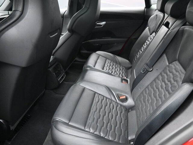 2022 Audi e-tron GT quattro Prestige