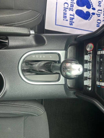 2022 Ford Mustang EcoBoost Premium