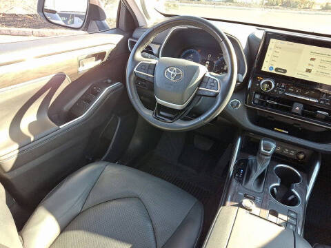 2023 Toyota Highlander Limited