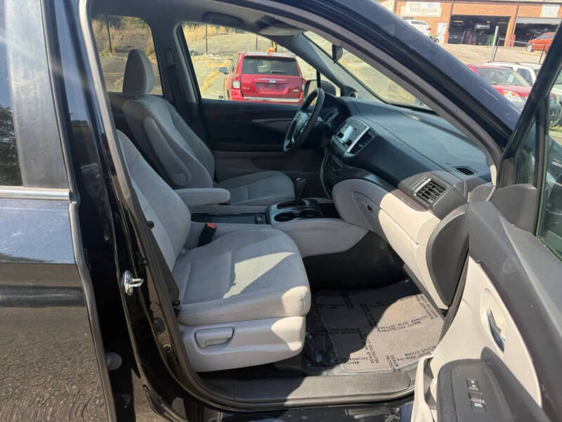 2017 Honda Pilot LX