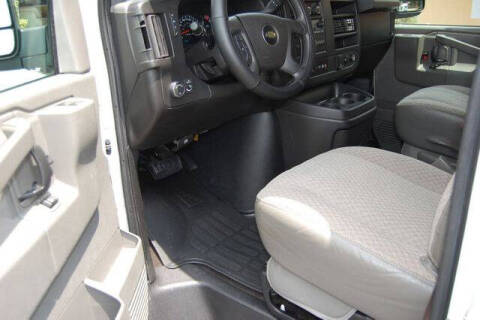 2017 Chevrolet Express LT 3500