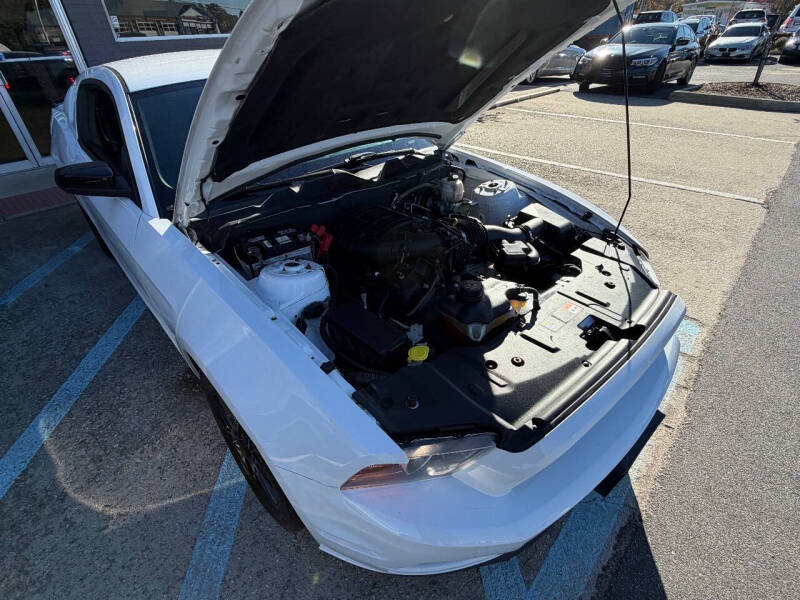 2014 Ford Mustang V6