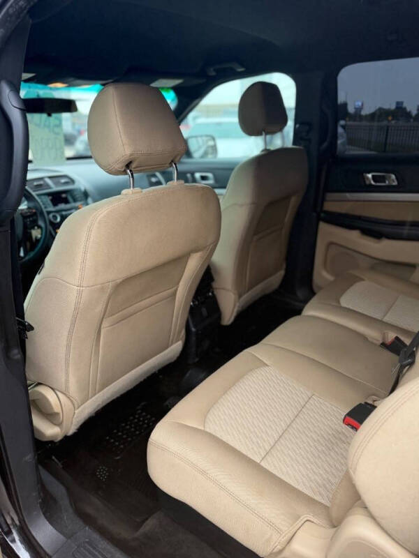 2016 Ford Explorer
