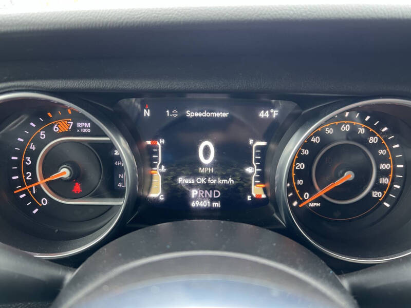 2020 Jeep Wrangler Unlimited Sahara Altitude