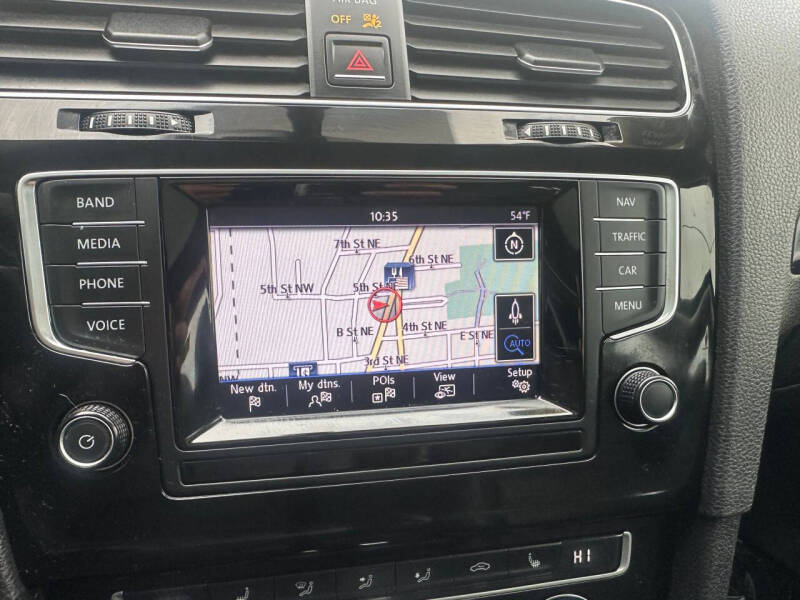 2015 Volkswagen Golf TSI SEL