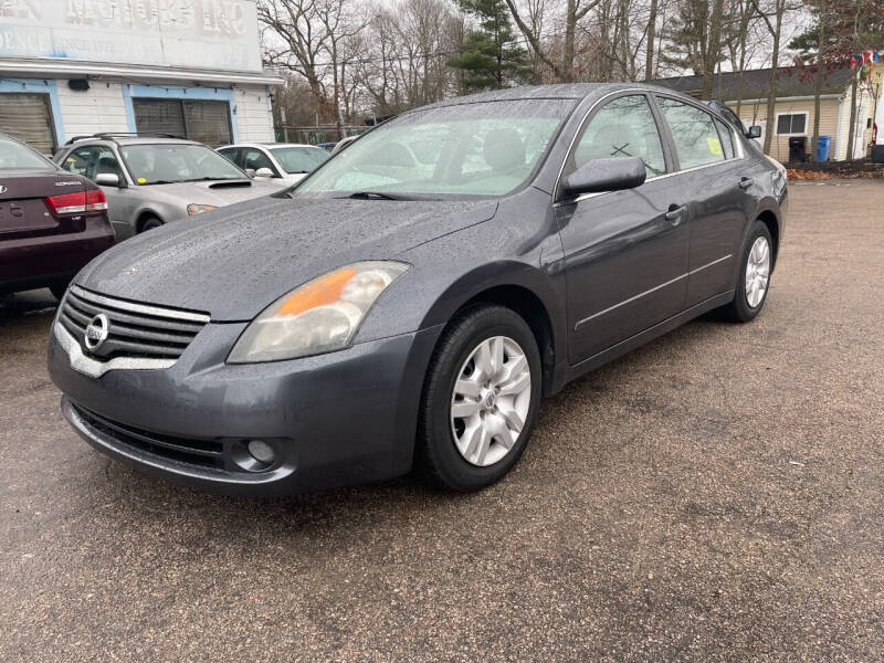 2009 Nissan Altima for sale at Lucien Sullivan Motors INC in Whitman MA