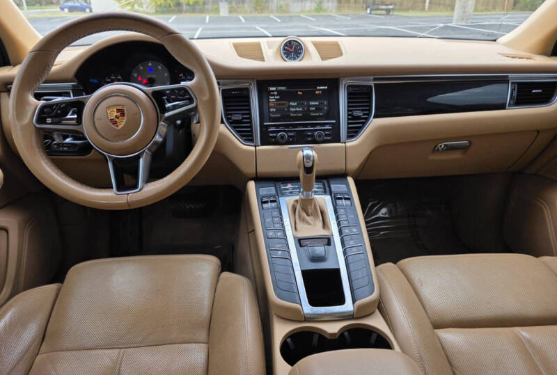 2015 Porsche Macan S